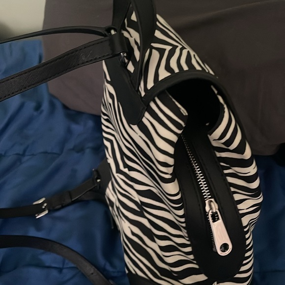 Michael Kors backpack - Picture 3 of 6